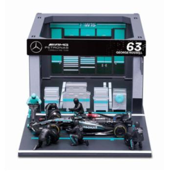 Bburago 1 /43 F1 versenyautó - MB AMG W15 E Performance bokszutca kép