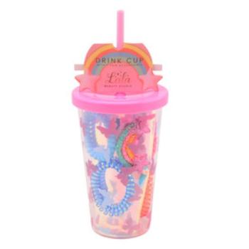 Hajdíszek szívószálas pohárban kép