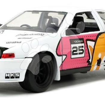 Kisautó Aggretsuko Toyota Trueno AE86 Jada fém nyitható részekkel és Aggretsuko akciófigurával hossza 20 cm 1:24 kép