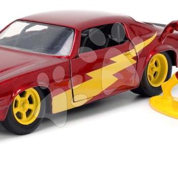 Kisautó DC Flash Chevy Camaro Jada fém nyitható ajtókkal és Flash figurával hossza 12,3 cm 1:32 kép