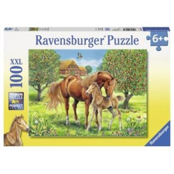 Ravensburger: Lovak a mezőn 100 darabos XXL puzzle kép