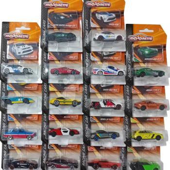 Versenyautó Racing Cars Majorette gyűjtőkártyával 7,5 cm hosszú több fajta kép