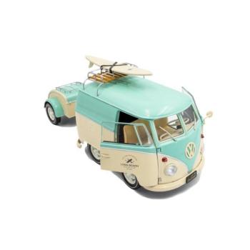 1:18 VOLKSWAGEN KOOL KOMBI MENTA ZÖLD & FEHÉR 2024 kép