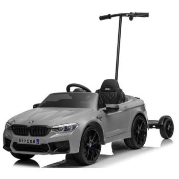 Ezüstre festett BMW M5 elektromos kisautó vezetőrúddal kép