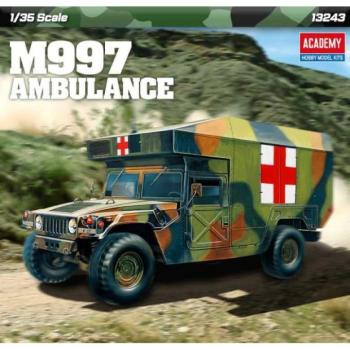 Model Kit katonai 13243 - M997 MAXI MENTŐAUTÓ (1:35) kép