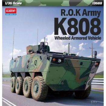 Model Kit katonai 13569 - R.O.K. HADSEREG K808 WAV (1:35) kép