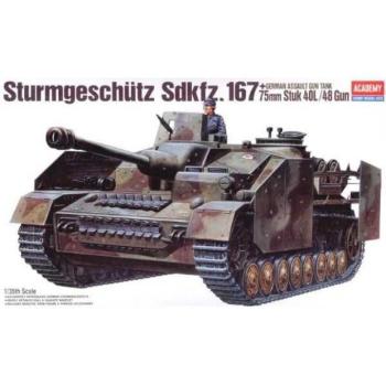 Model Kit tank 13235 - STURMGESCHÜTZ IV (1:35) kép