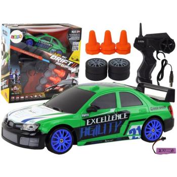 R/C távirányítós sportautó 1:24 zöld, cserélhető kerekekkel kép