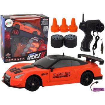 Távirányítós R/C 1:24 narancssárga sportkocsi cserélhető kerekekkel kép