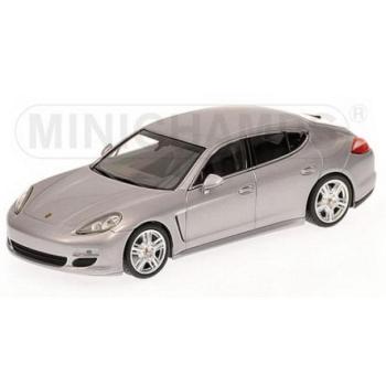 1:43 PORSCHE PANAMERA S HYBRID 2011 SILVER METALLIC kép