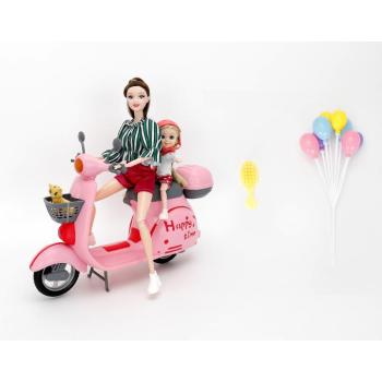 Anya barna hajú baba szőke lányával, robogóval és kiegészítőkkel 30 cm Sasha kép