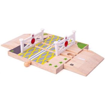 Bigjigs Rail Fa kocsik vasúti átjárót kapukkal nyomnak kép