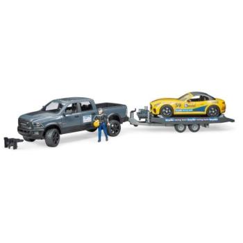 Bruder 02504 RAM Power Wagon utánfutóval és Roadster versenyautóval kép