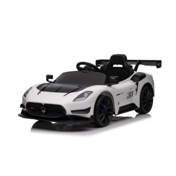 Elektromos autó Maserati MC20 GT2 4x4 fehér kép