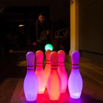 Elemes bowling világítással kép