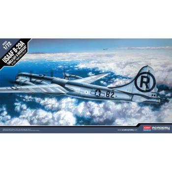 Model Kit repülőgép 12528 - B-29A "ENOLA GAY & BOCKSCAR" (1:72)